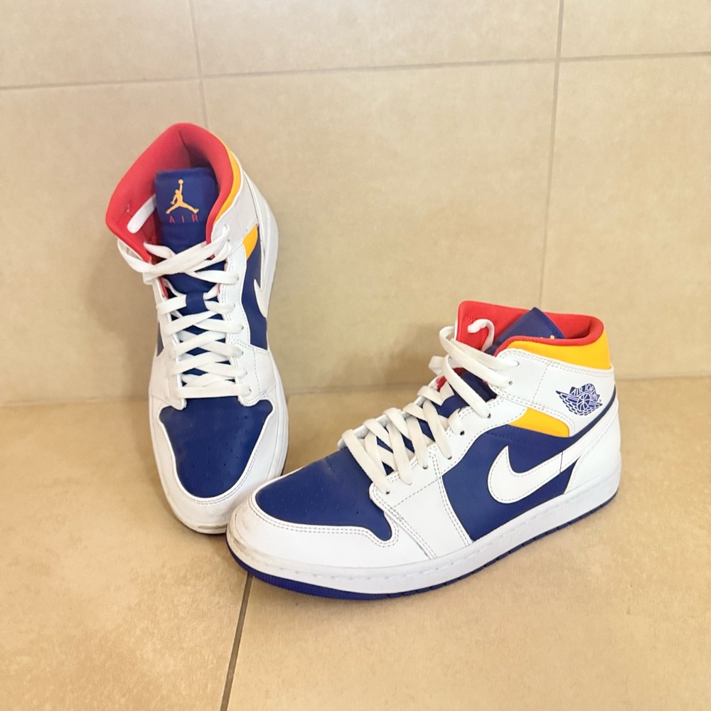 Air Jordan Mens Athletic Shoe